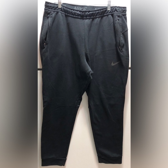 ⛄️Nike black DriFit training jogger sweatpants - Picture 1 of 13